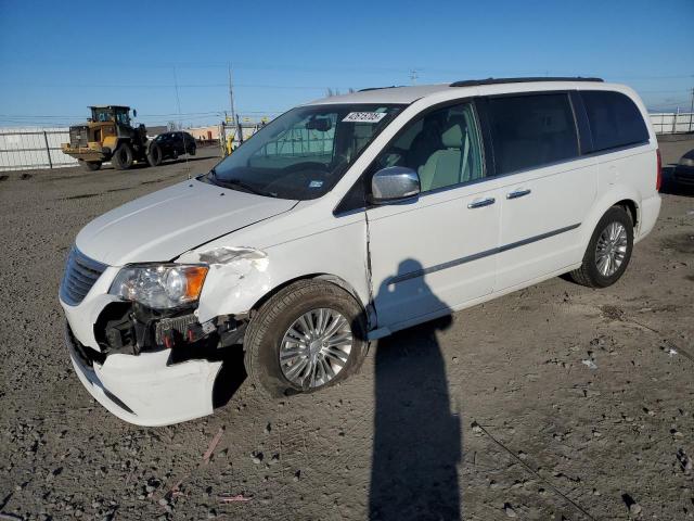 CHRYSLER TOWN & COU 2015 with VIN 2C4RC1CG5FR546515 - Photo from auction