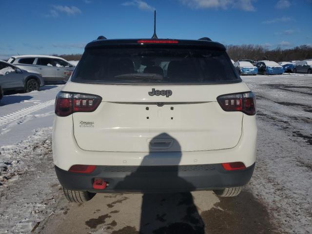 Photo 6 from auction – 2018 JEEP COMPASS TR with VIN 3C4NJDDB3JT163042