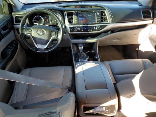 Photo 8 from auction – 2017 TOYOTA HIGHLANDER with VIN 5TDKZRFH5HS514595