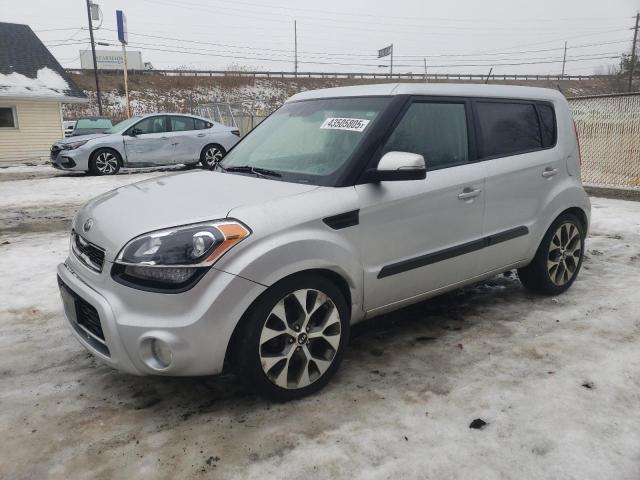 KIA SOUL + 2013 with VIN KNDJT2A62D7587583 - Photo from auction