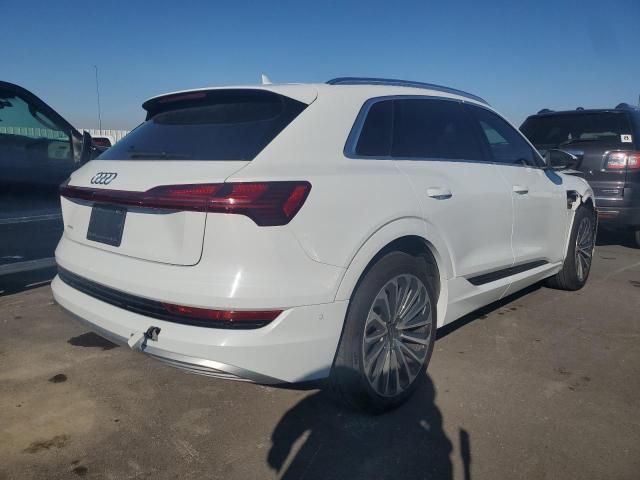 Photo 3 from auction – 2019 AUDI E-TRON PRE with VIN WA1VAAGE0KB018641