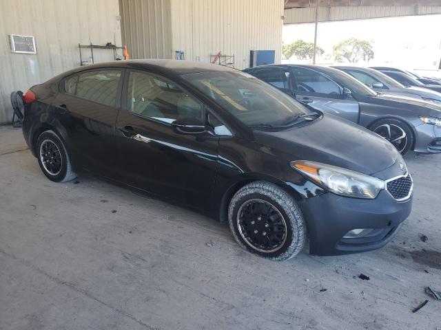 Photo 4 from auction – 2016 KIA FORTE LX with VIN KNAFK4A6XG5533367