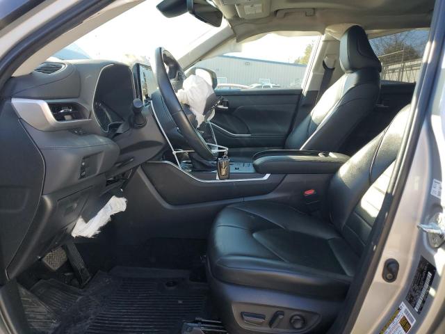 Photo 7 from auction – 2022 TOYOTA HIGHLANDER with VIN 5TDGARAH9NS512946