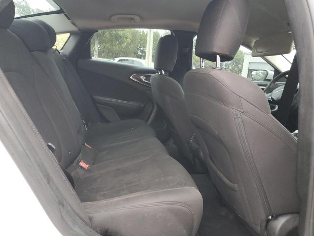 Photo 10 from auction – 2015 CHRYSLER 200 LIMITED with VIN 1C3CCCAB7FN666827