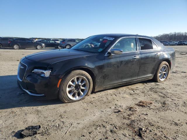 CHRYSLER 300C 2015 with VIN 2C3CCAEG5FH739468 - Photo from auction