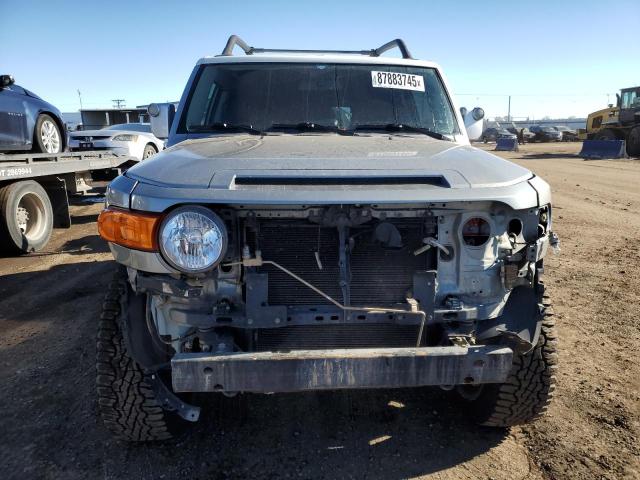 Photo 5 from auction – 2011 TOYOTA FJ CRUISER with VIN JTEBU4BF5BK113113