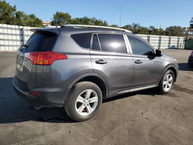 Photo 3 from auction – 2014 TOYOTA RAV4 XLE with VIN JTMWFREV6ED028189