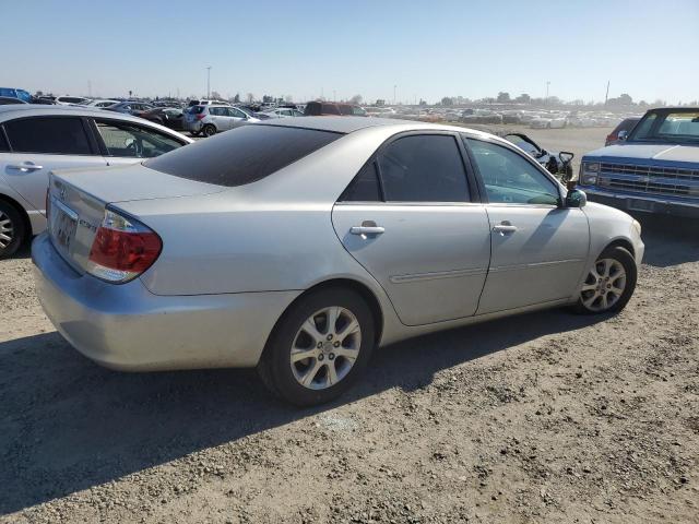 Photo 3 from auction – 2005 TOYOTA CAMRY LE with VIN 4T1BE30K05U961111