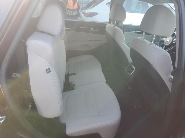 Photo 11 from auction – 2018 KIA SORENTO LX with VIN 5XYPG4A32JG343723