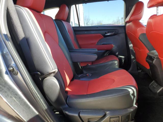 Photo 11 from auction – 2022 TOYOTA HIGHLANDER with VIN 5TDJZRBH8NS219519