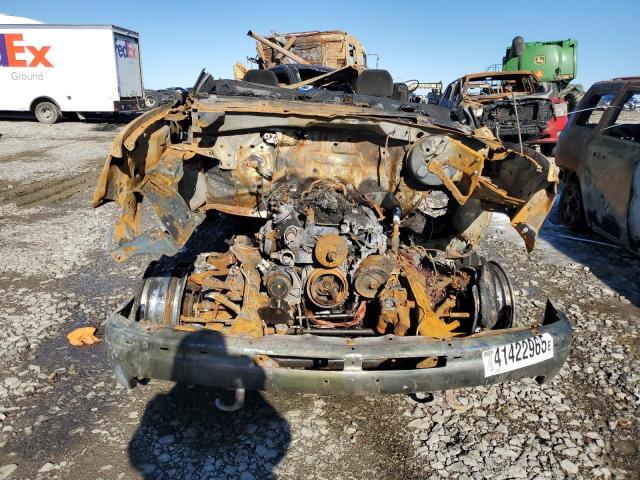Photo 5 from auction – 2002 CHEVROLET SILVERADO with VIN 1GCEK14V62Z215019