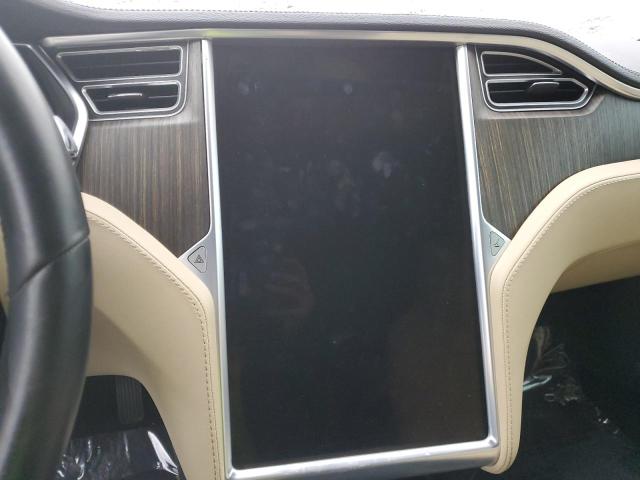 Photo 9 from auction – 2013 TESLA MODEL S with VIN 5YJSA1DN9DFP27145
