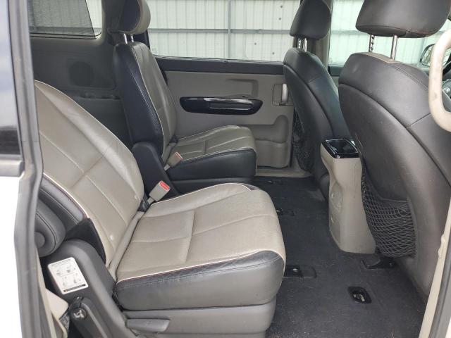 Photo 11 from auction – 2015 KIA SEDONA EX with VIN KNDMC5C15F6021619