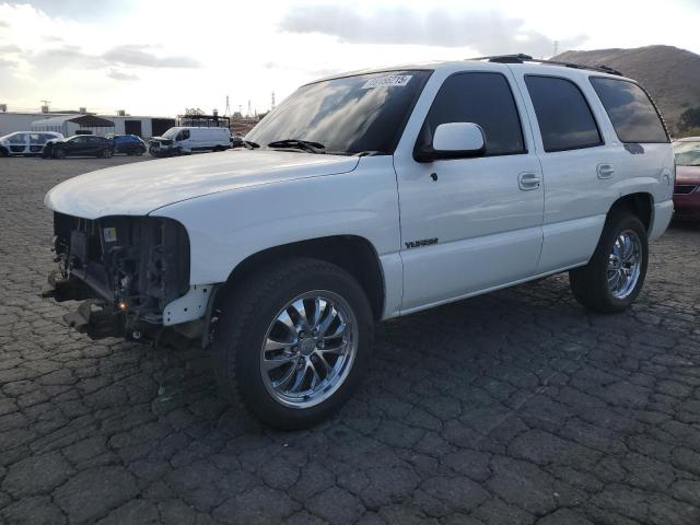 GMC YUKON 2003 with VIN 1GKEC13T93R318454 - Photo from auction