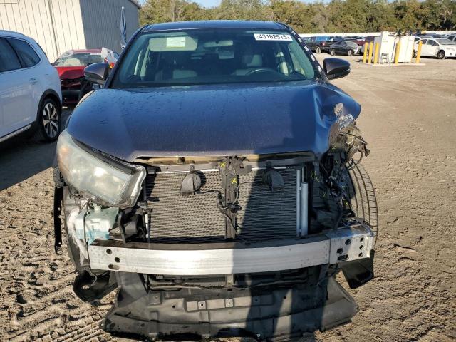 Photo 5 from auction – 2016 TOYOTA HIGHLANDER with VIN 5TDZKRFH5GS122122