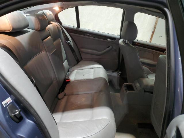Photo 10 from auction – 2005 BMW 325 XI with VIN WBAEU33445PR18694