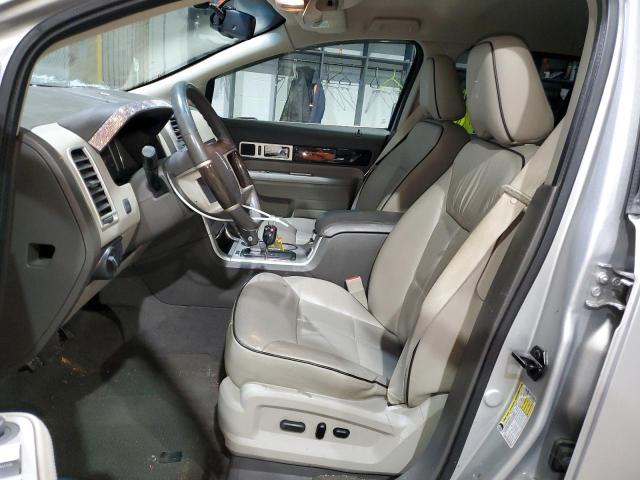 Photo 7 from auction – 2009 LINCOLN MKX with VIN 2LMDU88C29BJ12880