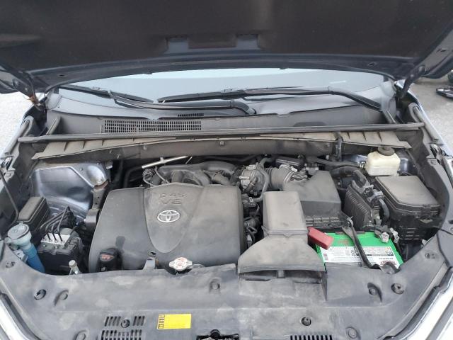 Photo 12 from auction – 2018 TOYOTA HIGHLANDER with VIN 5TDJZRFHXJS494474