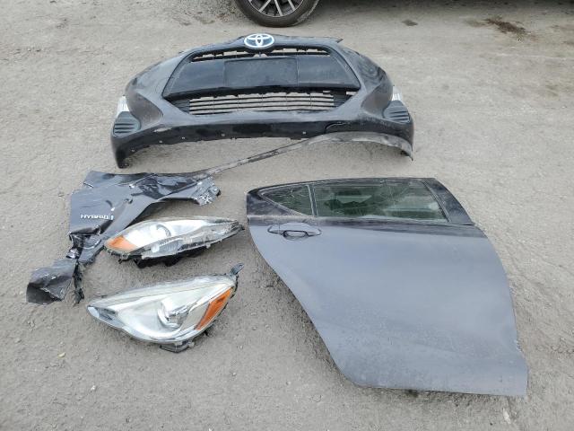 Photo 12 from auction – 2016 TOYOTA PRIUS C with VIN JTDKDTB33G1128033