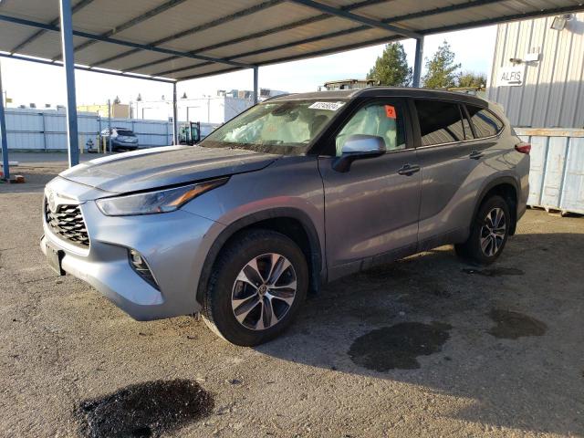 TOYOTA HIGHLANDER 2023 with VIN 5TDKDRBH7PS005675 - Photo from auction