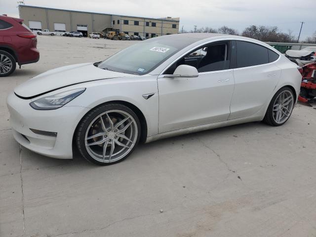 Снимка 1 от търг – 2018 TESLA MODEL 3 с VIN 5YJ3E1EA8JF164914
