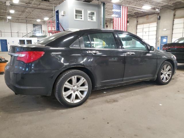 Photo 3 from auction – 2013 CHRYSLER 200 LX with VIN 1C3CCBAB3DN761358