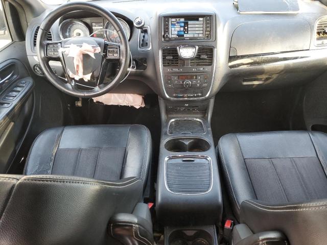 Photo 8 from auction – 2016 CHRYSLER TOWN & COU with VIN 2C4RC1HG5GR232888