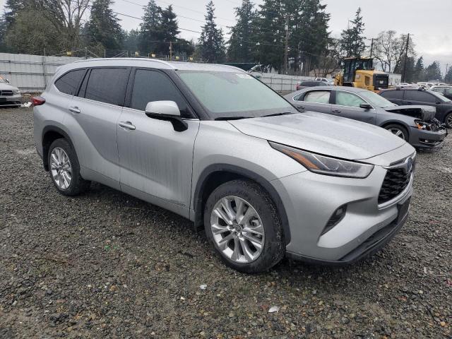 Photo 4 from auction – 2022 TOYOTA HIGHLANDER with VIN 5TDXBRCH4NS548778