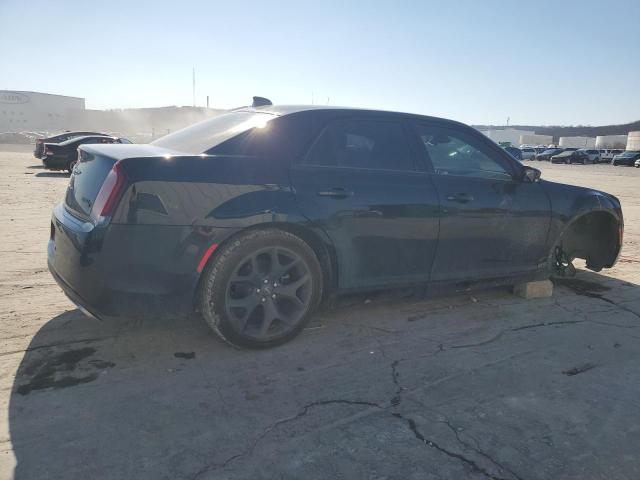 Photo 3 from auction – 2021 CHRYSLER 300 S with VIN 2C3CCABG1MH532917