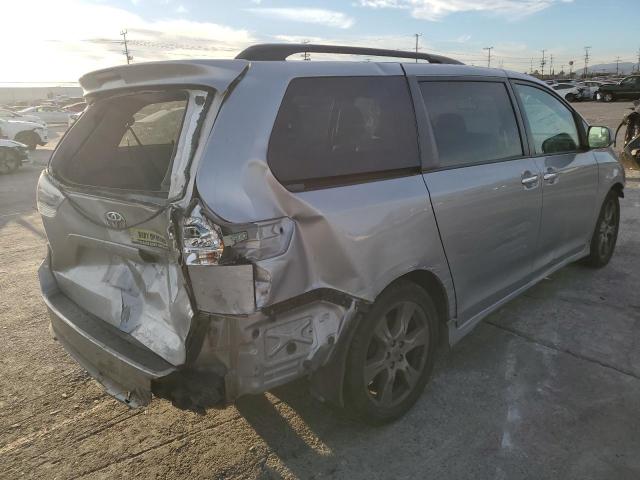 Photo 3 from auction – 2017 TOYOTA SIENNA SE with VIN 5TDXZ3DCXHS800145