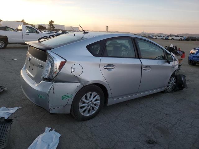 Photo 3 from auction – 2013 TOYOTA PRIUS PLUG with VIN JTDKN3DP8D3042312