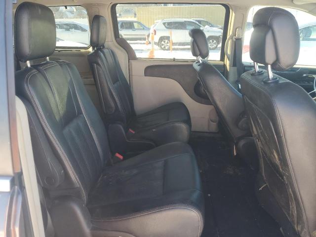 Photo 11 from auction – 2016 CHRYSLER TOWN & COU with VIN 2C4RC1CG2GR194429