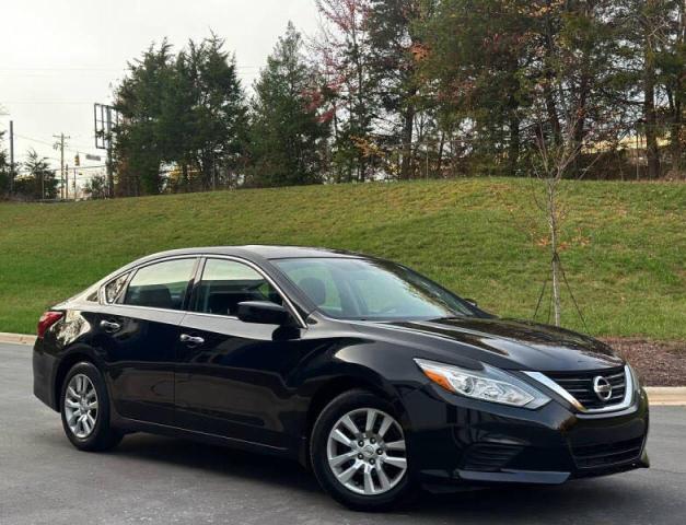 NISSAN ALTIMA 2.5 2017 with VIN 1N4AL3AP2HC237677 - Photo from auction