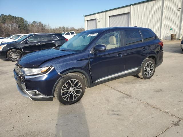 MITSUBISHI OUTLANDER 2017 with VIN JA4AD3A36HZ004882 - Photo from auction