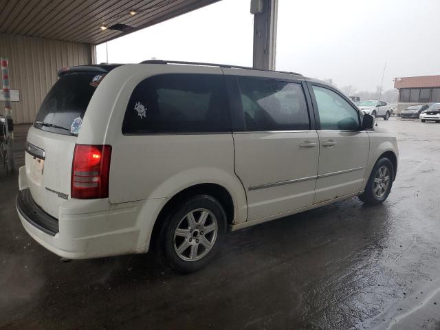 Photo 3 from auction – 2010 CHRYSLER TOWN & COU with VIN 2A4RR5D18AR309374