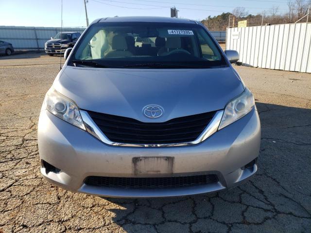 Photo 5 from auction – 2014 TOYOTA SIENNA LE with VIN 5TDJK3DC2ES085805