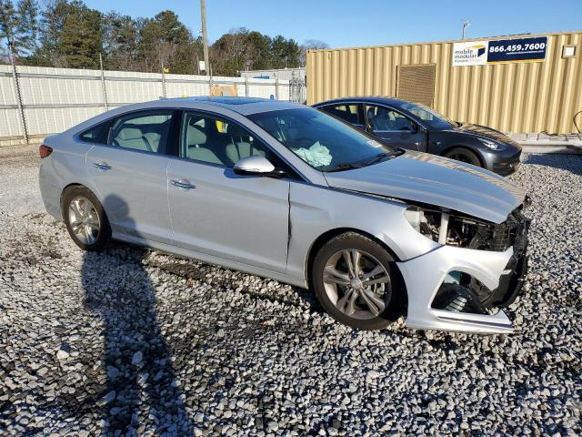Photo 4 from auction – 2019 HYUNDAI SONATA LIM with VIN 5NPE34AF2KH779155
