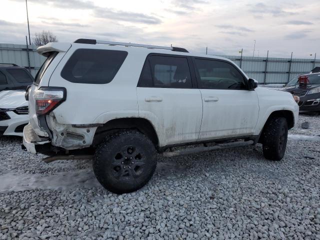 Photo 6 from auction – 2014 TOYOTA 4RUNNER SR with VIN JTEBU5JR1E5159039