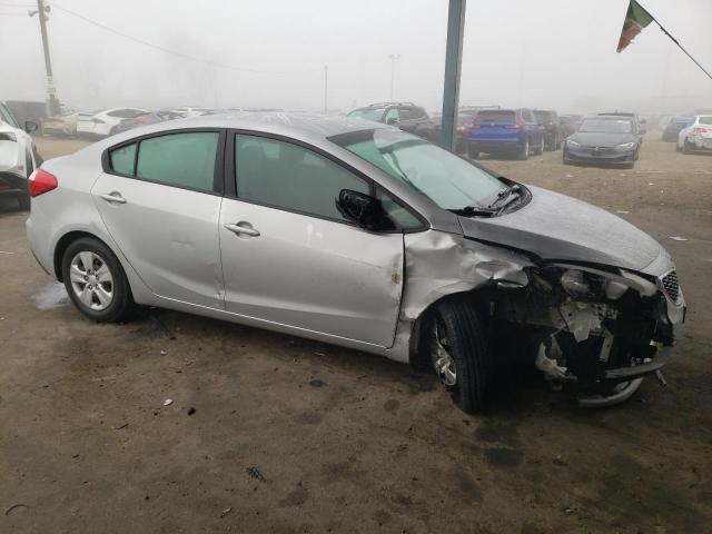 Photo 4 from auction – 2016 KIA FORTE LX with VIN KNAFK4A62G5507829
