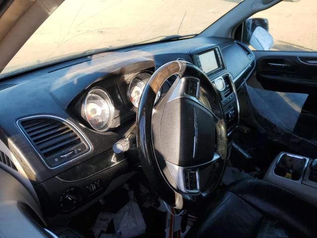 Photo 9 from auction – 2012 CHRYSLER TOWN & COU with VIN 2C4RC1GG0CR337771