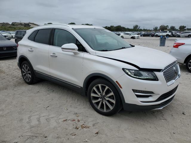 Photo 4 from auction – 2019 LINCOLN MKC RESERV with VIN 5LMCJ3C91KUL03542