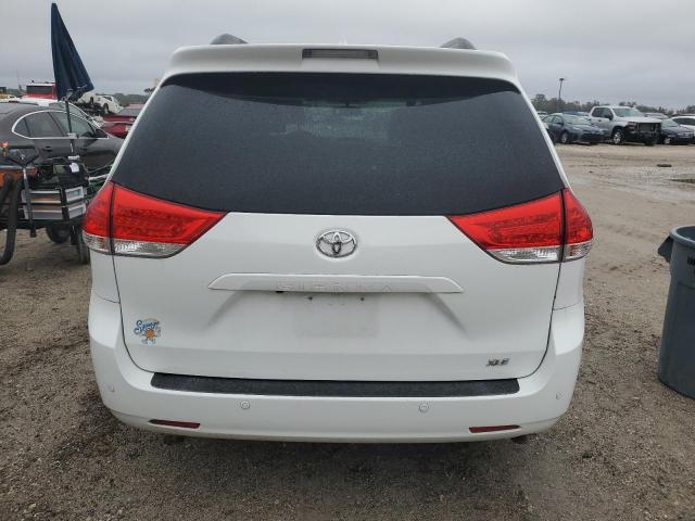 Photo 6 from auction – 2011 TOYOTA SIENNA XLE with VIN 5TDYK3DC1BS096420