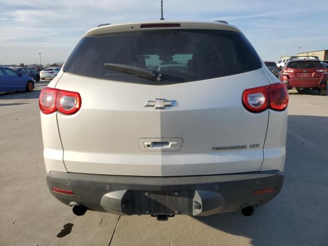 Photo 6 from auction – 2011 CHEVROLET TRAVERSE L with VIN 1GNKRLEDXBJ350672