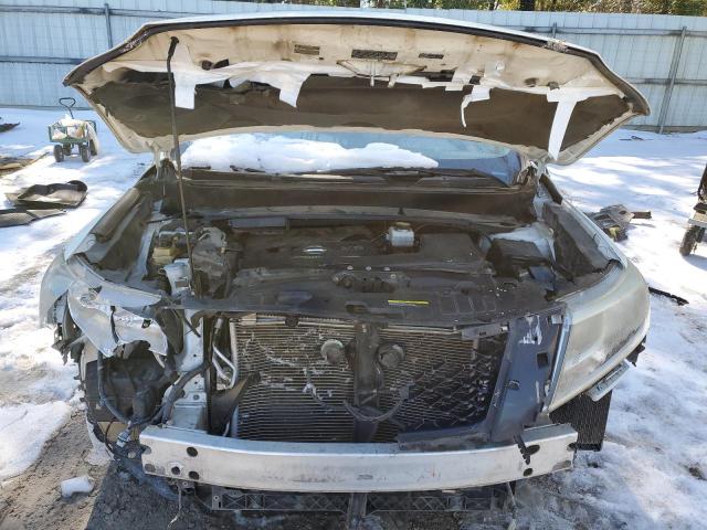 Фото 12 с аукциона – 2015 NISSAN PATHFINDER с VIN 5N1AR2MN2FC707308