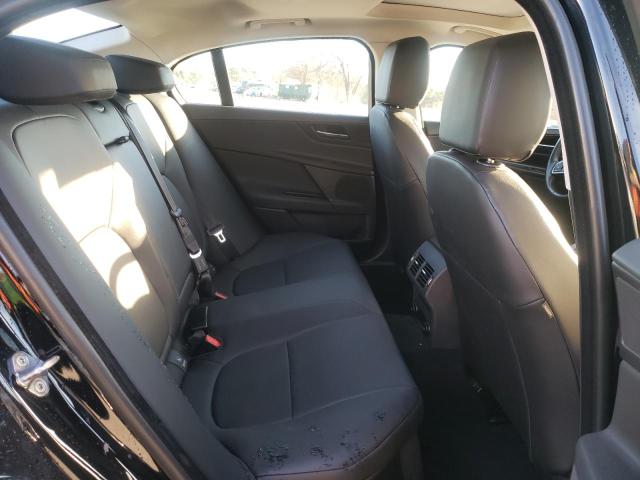 Photo 10 from auction – 2019 JAGUAR XE PREMIUM with VIN SAJAD4FX0KCP47752