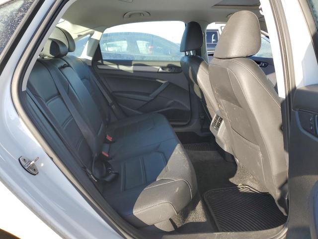 Photo 10 from auction – 2015 VOLKSWAGEN PASSAT SE with VIN 1VWBV7A38FC079496