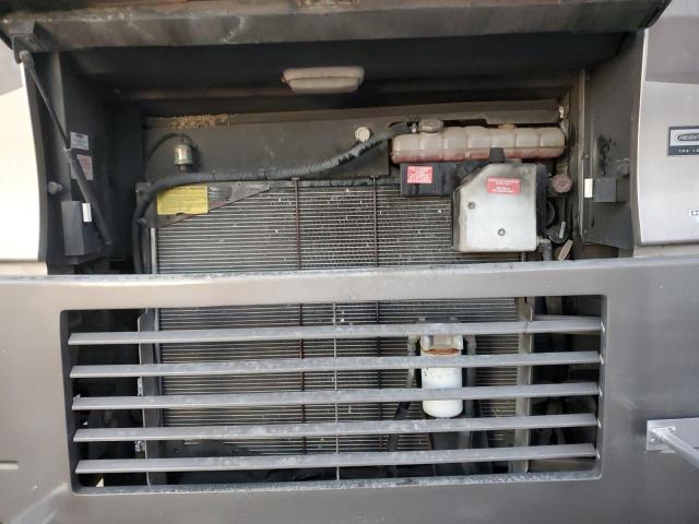 Photo 7 from auction – 2004 FREIGHTLINER CHASSIS X with VIN 4UZAAHDC94CM93813