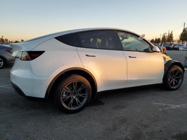 Снимка 3 от търг – 2025 TESLA MODEL Y с VIN 7SAYGDED3SF222525