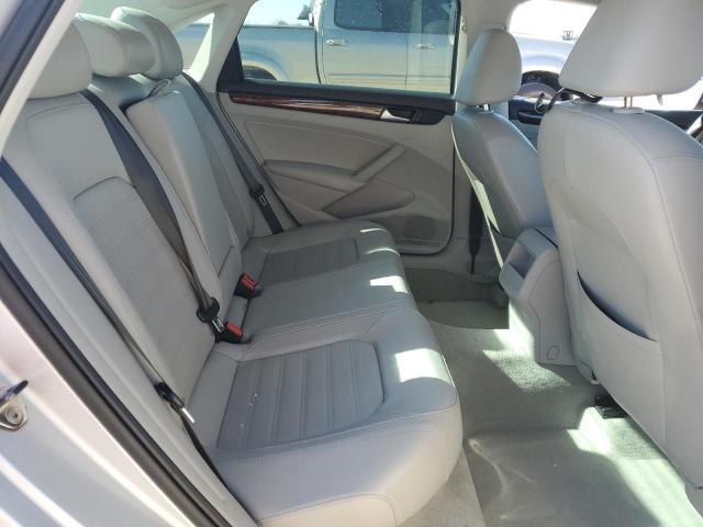 Photo 10 from auction – 2012 VOLKSWAGEN PASSAT SEL with VIN 1VWCH7A31CC057539