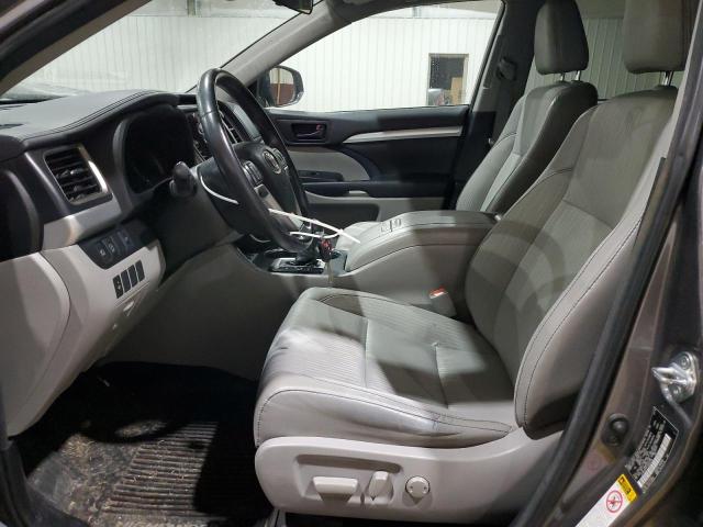Photo 7 from auction – 2018 TOYOTA HIGHLANDER with VIN 5TDBZRFH1JS823759